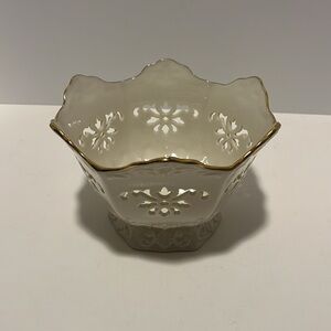 Lenox Special Langtry Pierced 7” Serving Bowl 6 Sided Candy Dish Gold Trim USA